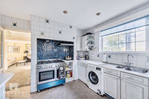 Kitchen- click for photo gallery